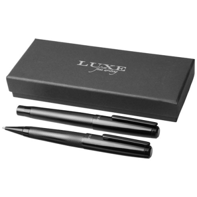 Picture of GLOSS DUO PEN GIFT SET in Solid Black.