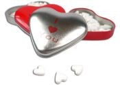 Picture of MINI HEART MINTS TIN in Red.