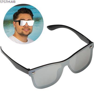 Picture of MIRROR SUNGLASSES in Black.