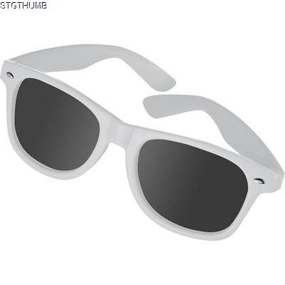 Picture of SUNGLASSES in White.