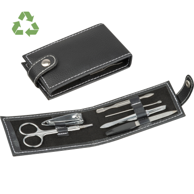 Picture of 7-PIECE MANICURE SET in a Case in Black 