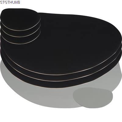 Picture of 8-PIECE PLACEMAT in Black.