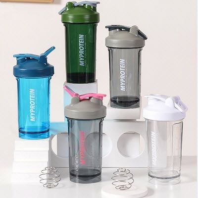 Picture of PROTEIN SHAKER BOTTLE.