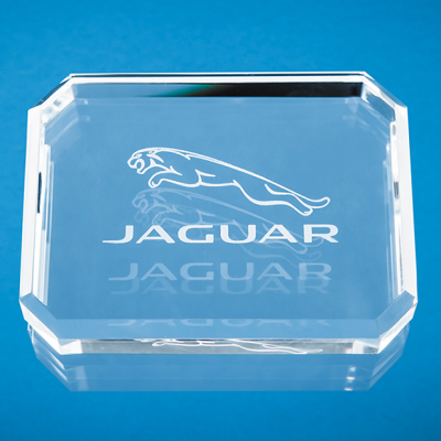 Picture of OPTICAL CRYSTAL FACET RECTANGULAR PAPERWEIGHT.