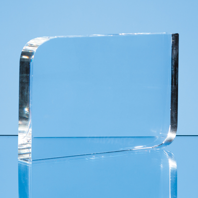 Picture of 9CM x 15CM OPTICAL CRYSTAL CURVE RECTANGULAR AWARD.