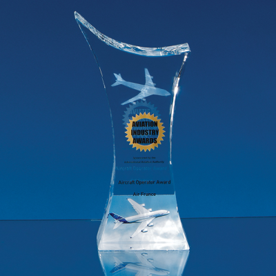 Picture of 18CM OPTICAL CRYSTAL POINTED SLOPE AWARD.