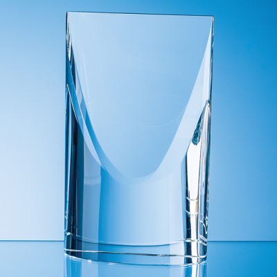 Picture of 20CM OPTICAL CRYSTAL MAJESTIC OVAL COLUMN AWARD.