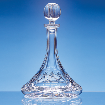 Picture of 0,5LTR LEAD CRYSTAL PANELLED SHIPS DECANTER.