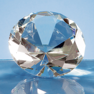 Picture of 8CM OPTICAL CRYSTAL CLEAR TRANSPARENT DIAMOND PAPERWEIGHT.