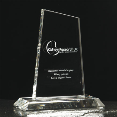 OPTICAL CRYSTAL SMALL PEAK TROPHY AWARD 130MM HIGH SUPPLIED in a Black Foam Lined Presentation Box