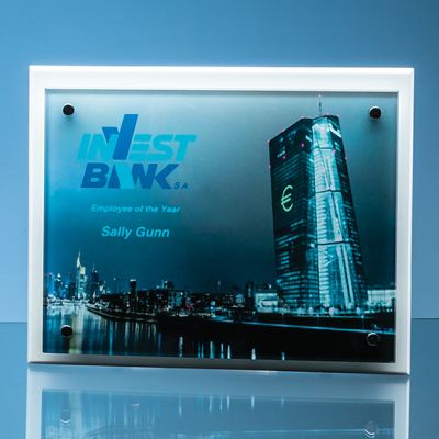 Picture of CLEAR TRANSPARENT GLASS RECTANGULAR MOUNTED ON A 17MM THICK WHITE WOOD PLAQUE.