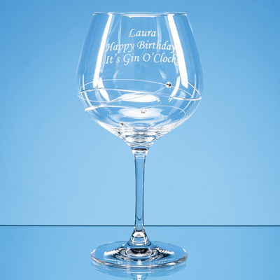 Picture of SINGLE DIAMANTE GIN GLASS WITH SPIRAL DESIGN CUTTING.