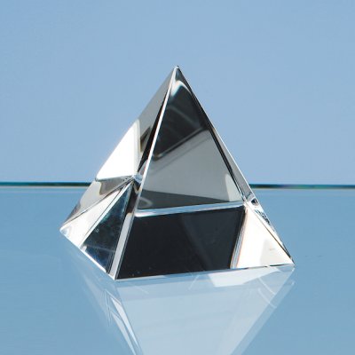Picture of 5CM OPTICAL CRYSTAL 4 SIDED PYRAMID.