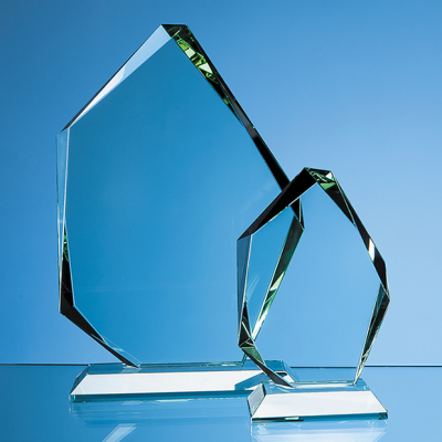 Picture of JADE GLASS FACETTED ICE PEAK AWARD.