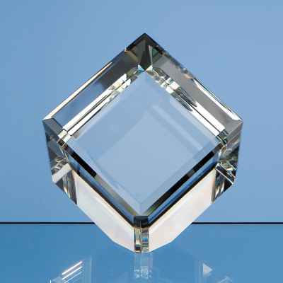 Picture of 8CM OPTICAL CRYSTAL BEVEL EDGED CUBE.