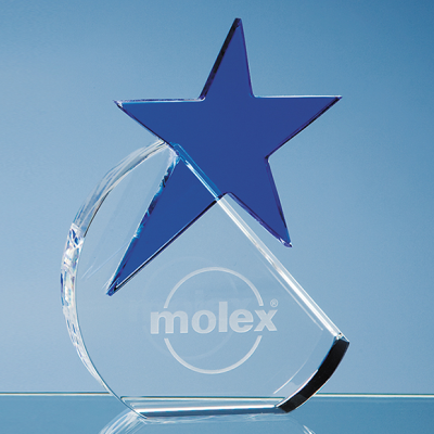 Picture of 15CM OPTICAL CRYSTAL CIRCLE with a Cobalt Blue Star Award.