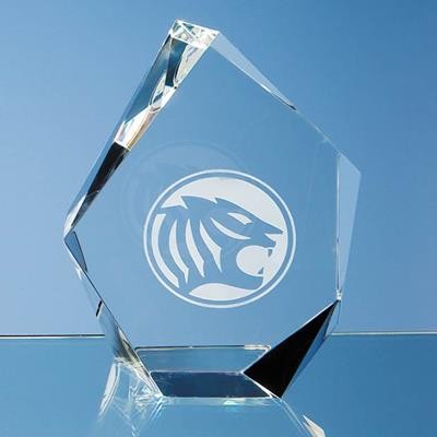 Picture of 13CM OPTICAL CRYSTAL FACET ICEBERG AWARD.
