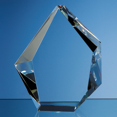 Picture of 17CM OPTICAL CRYSTAL FACET ICEBERG AWARD.