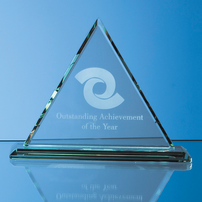 Picture of 19CM x 19CM x 12MM JADE GLASS PYRAMID AWARD.