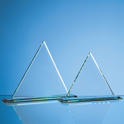 Picture of 23CM x 23CM x 12MM JADE GLASS PYRAMID AWARD.