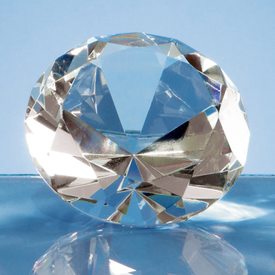 Picture of 8CM OPTICAL CRYSTAL CLEAR TRANSPARENT DIAMOND PAPERWEIGHT; PRESENTATION BOX: INC