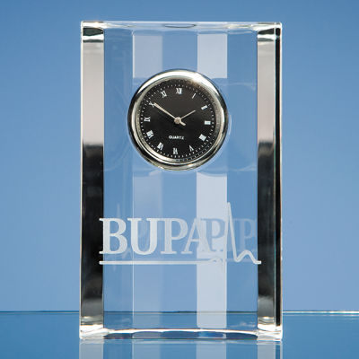 Picture of 11CM OPTICAL CRYSTAL SCALLOPED CLOCK; PRESENTATION BOX: INC