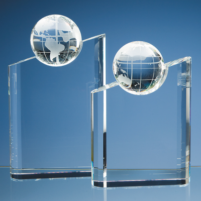 Picture of OPTICAL CRYSTAL GLASS GLOBE MOUNTAIN AWARD