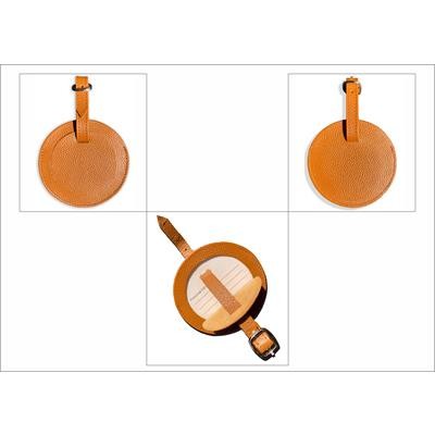 Picture of ROUND LUGGAGE TAG in Genuine Grained Leather.