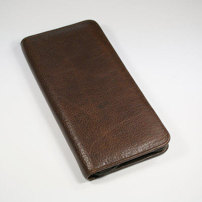 Picture of ASHBOURNE TRAVEL WALLET IN BROWN RFID