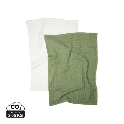 Picture of VINGA CROMER WAFFLE KITCHEN TOWEL, 2 PCS in Green.