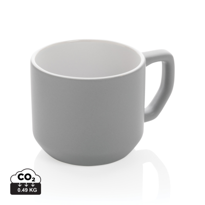 Picture of CERAMIC POTTERY MODERN MUG in Grey.