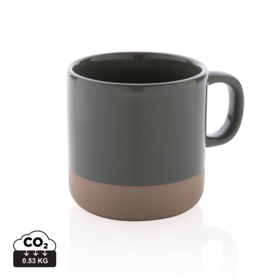 Picture of GLAZED CERAMIC POTTERY MUG in Grey.