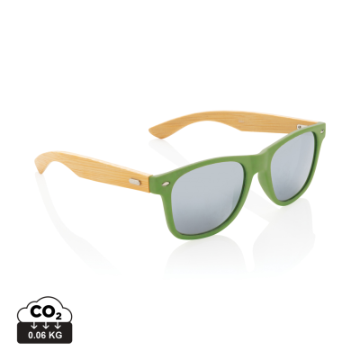 Picture of BAMBOO AND RCS RECYCLED PLASTIC SUNGLASSES in Green.