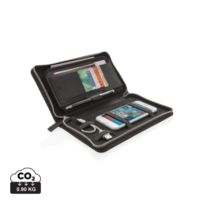 Picture of SWISS PEAK HERITAGE RFID TRAVEL WALLET in Black