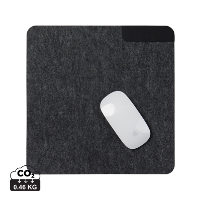 Picture of VINGA ALBON GRS RECYCLED FELT MOUSEMAT in Black.