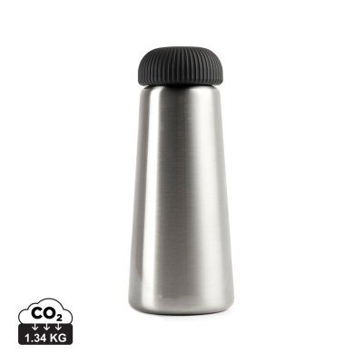 Picture of VINGA ERIE RCS STEEL VACUUM BOTTLE 450ML in Silver.
