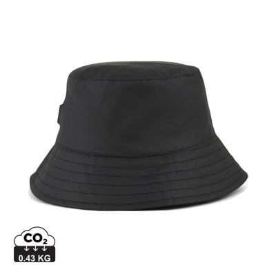 Picture of VINGA BALTIMORE AWARE™ RECYCLED PET BUCKET HAT in Black.