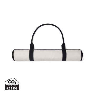 Picture of VINGA VOLONNE AWARE™ RECYCLED CANVAS BEACH MAT in Off White, Black.
