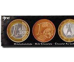 Picture of THREE CHOCOLATE COIN CARD.