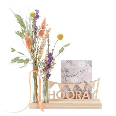 Picture of BLOOMPOST HOORAY DRIED FLOWERS LETTERBOX GIFT SET