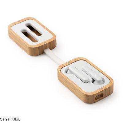 Picture of BLUES 5,0 CORDLESS HEADPHONES with Natural Bamboo Charger Case.