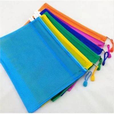 Picture of GRID DOCUMENT POUCH with Zipper