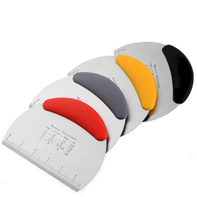 Picture of STAINLESS STEEL METAL DOUGH CUTTER PASTRY SCRAPER