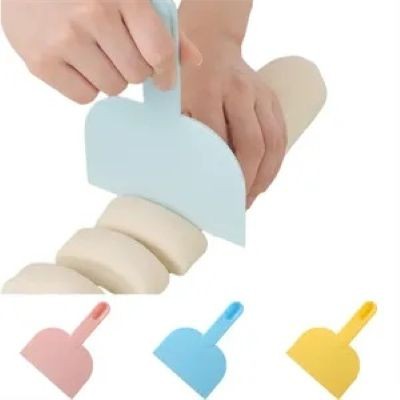Picture of DOUGH SCRAPER with Handle