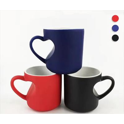 Picture of 10OZ HEART SHAPE MAGIC COFFEE MUG