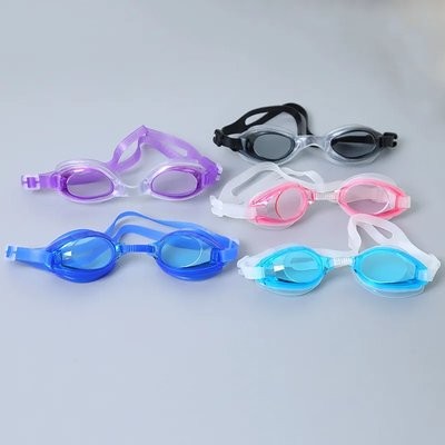 Picture of CLEAR SWIMMING GOGGLES.