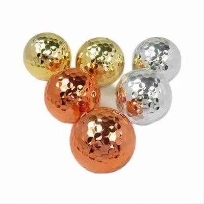 Picture of GOLF BALL SET.