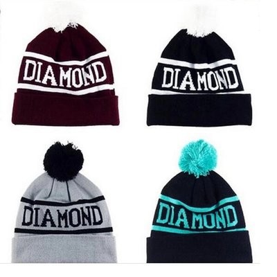 Picture of 100% ACRYLIC KNITTED BEANIE HAT CAP