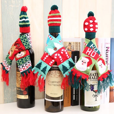 KNITTED WINE BOTTLE HAT AND SCARF